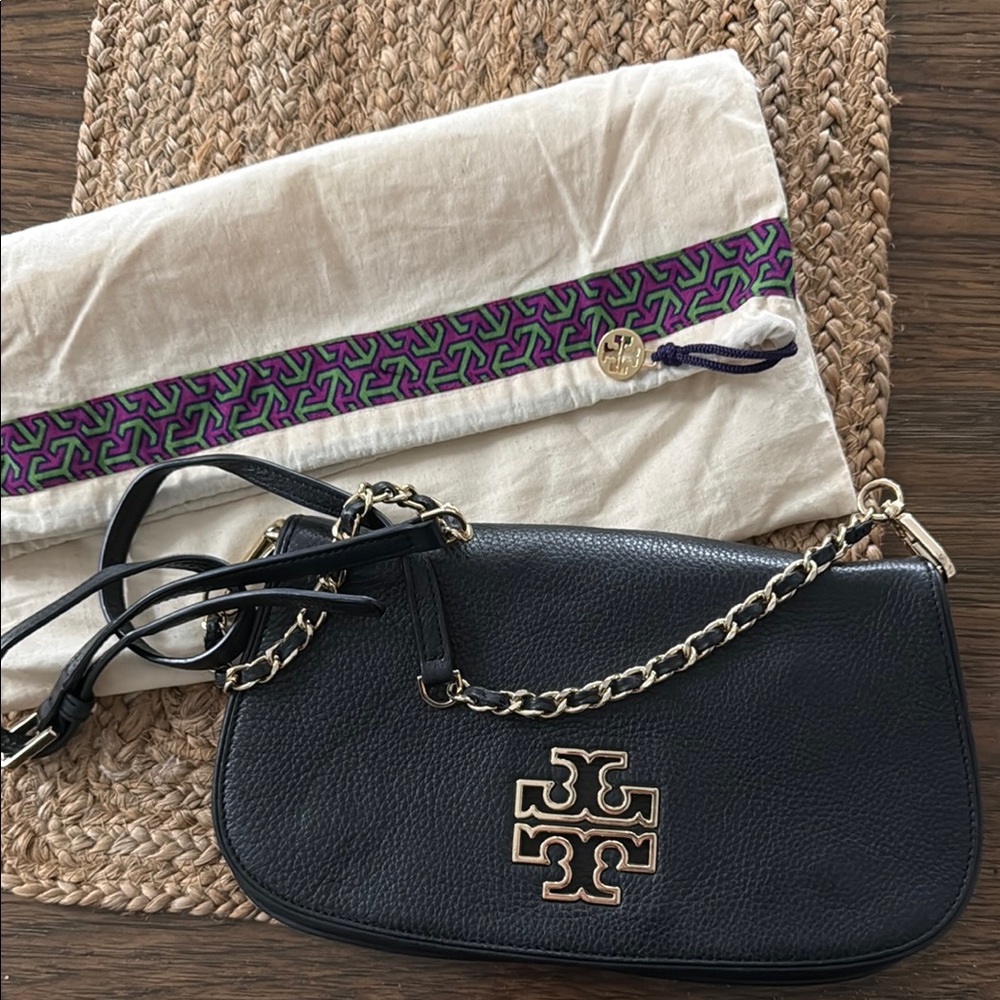 Tory Burch Black Structured Shoulder Bag with Gold Chain